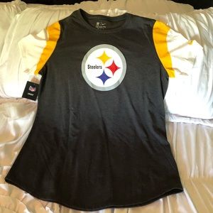 Official NFL Apparel. Steelers SS T-shirt.